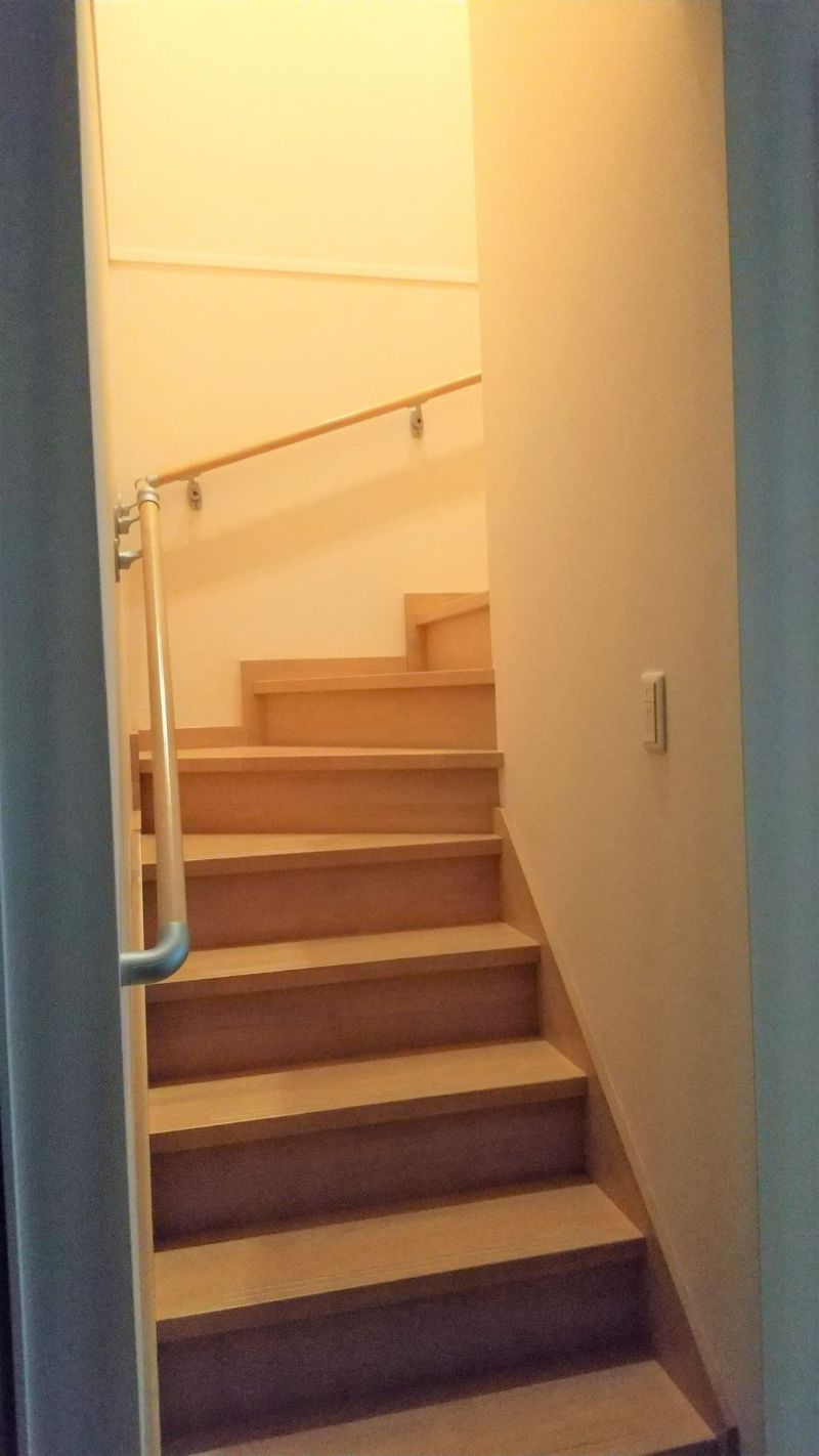 アイスマートの階段