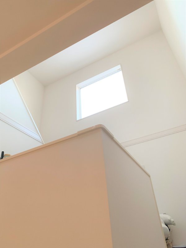 タマホームの階段窓