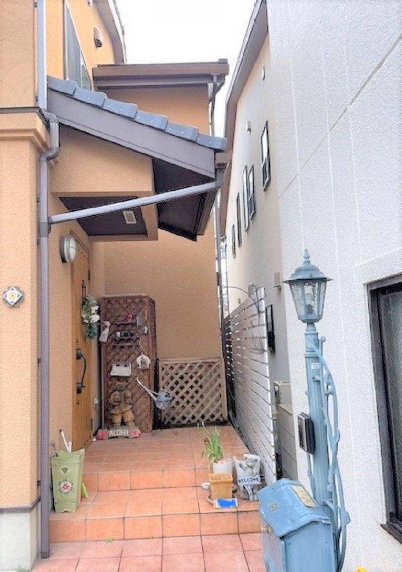 三井ホームの玄関アプローチ