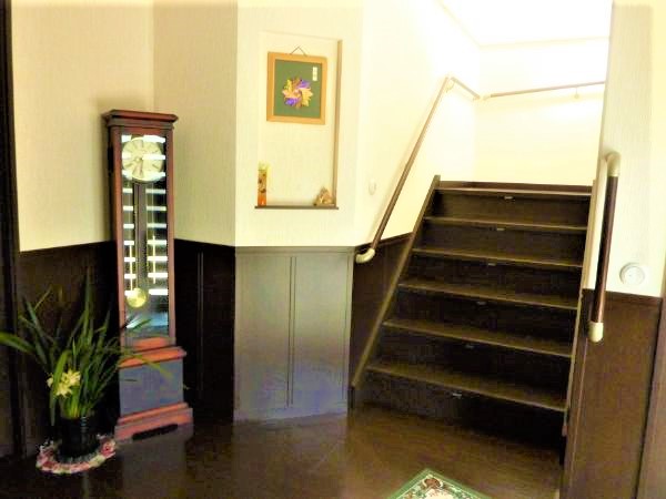 パナソニックホームズの階段