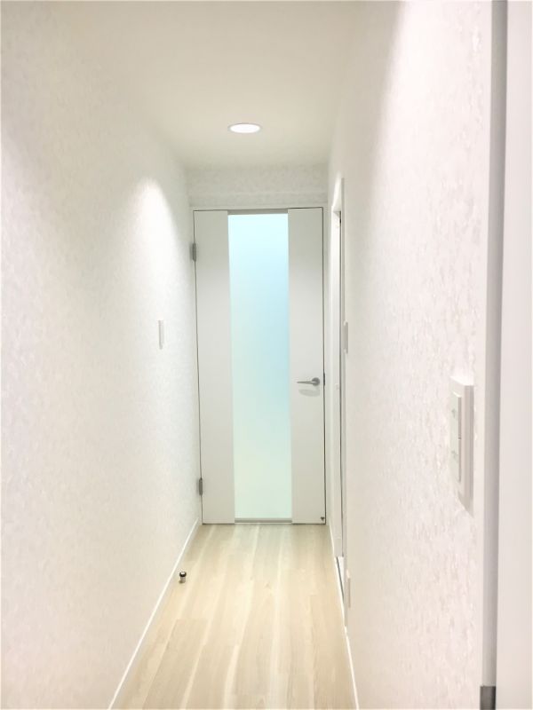 アレックスのリフォーム後の廊下