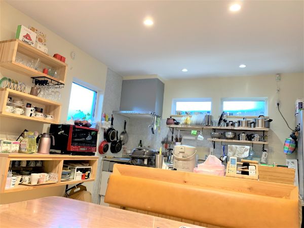 小原建設のリフォーム後の食器棚