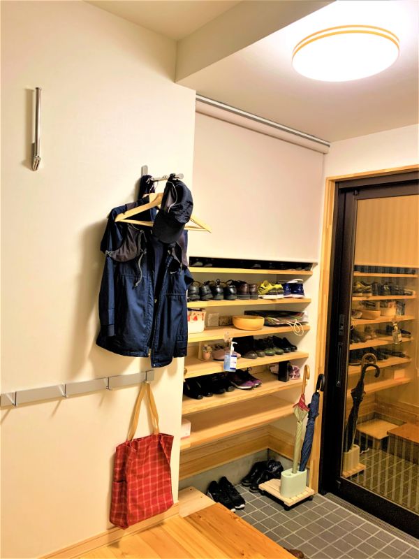 小原建設のリフォーム後の玄関